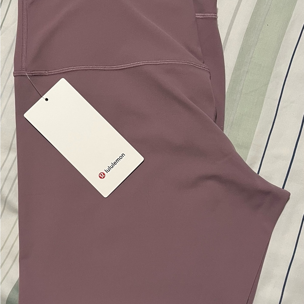 Lululemon Athletica High-Rise Crop in Mauve